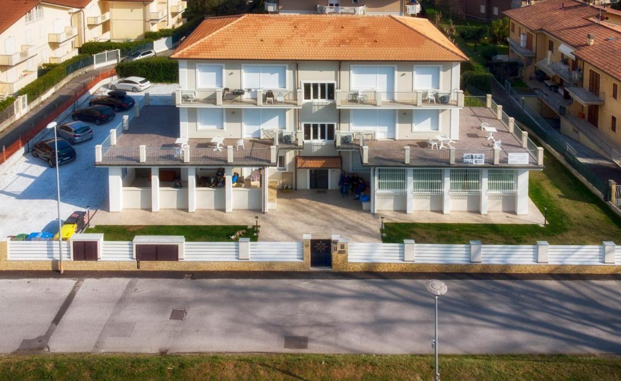 Residence Deamarina มารีนา ดิ มาซซา ภายนอก รูปภาพ
